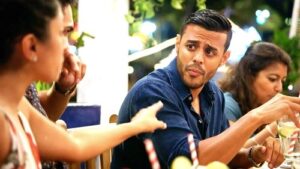 Family Karma 1×6